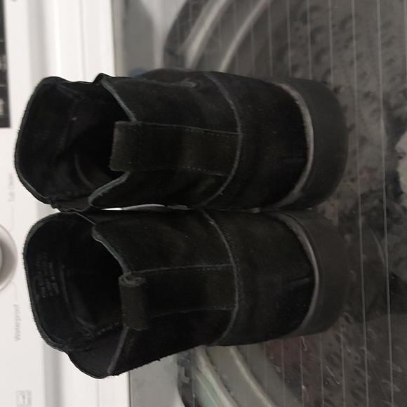 Steve Madden suede chelsea boots - Picture 4 of 8